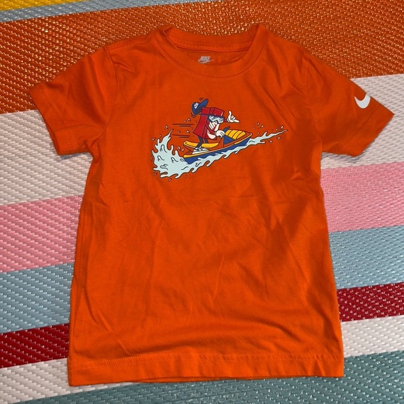 Nike Orange 'Just Do It' Tee Kids Boys Size 5 - Picture 1 of 3